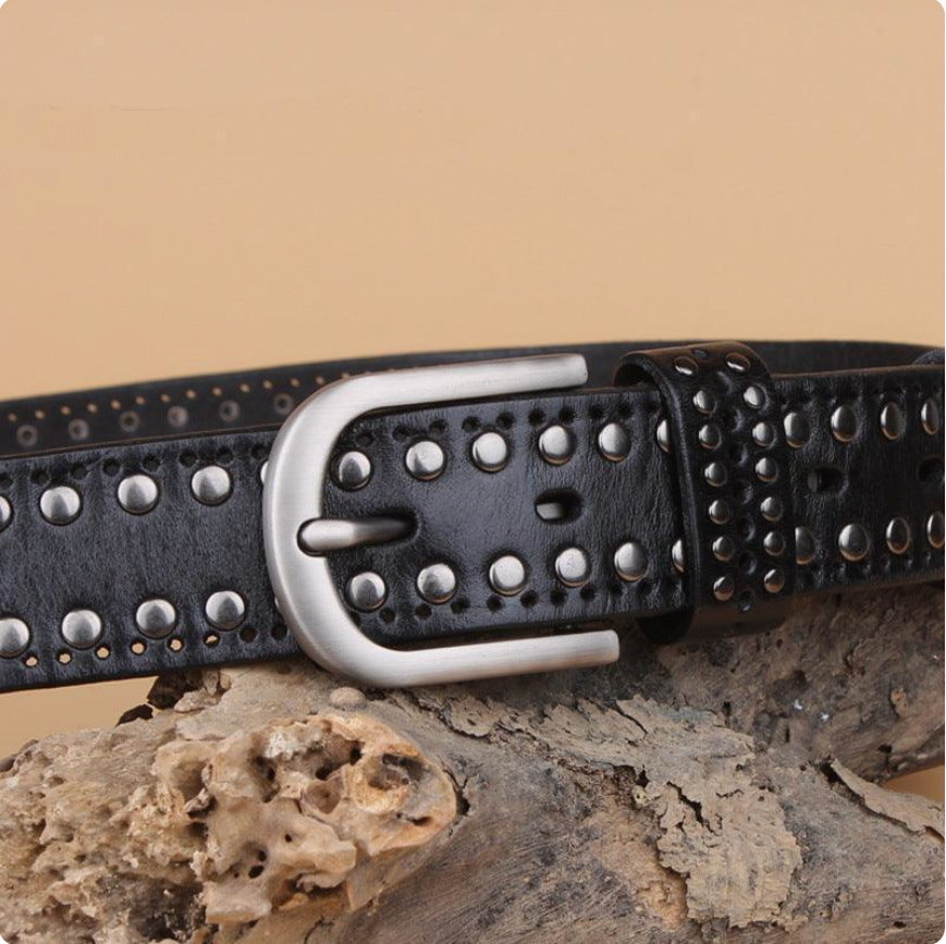 Ceinture Cloutée En Cuir De Vachette À Rivets