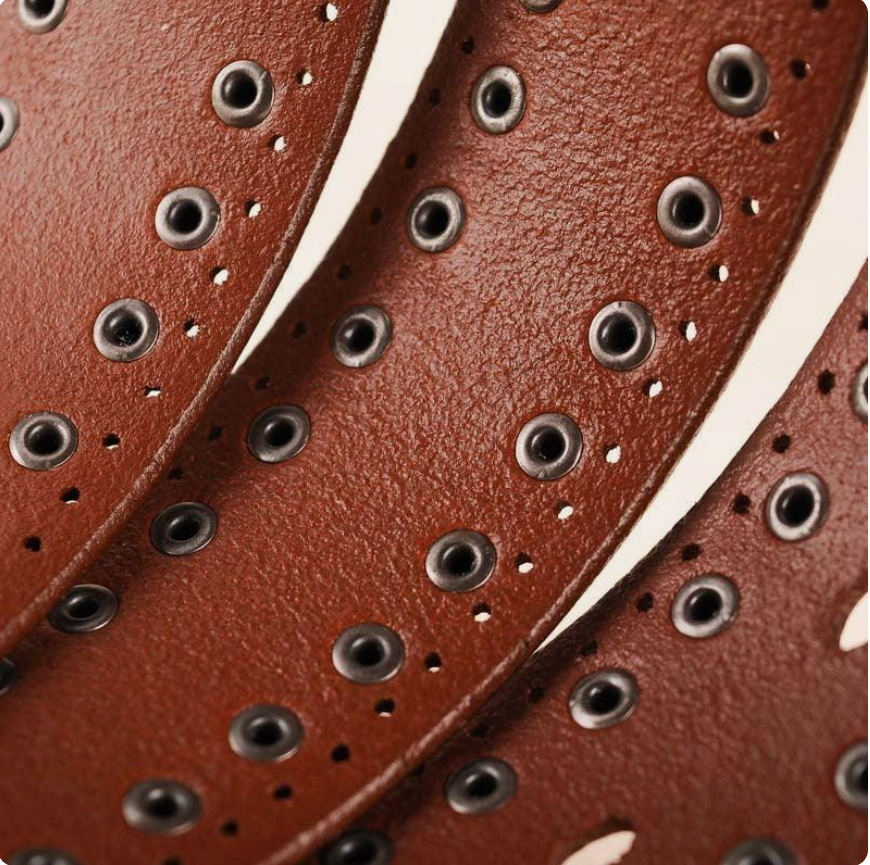 Ceinture Cloutée En Cuir De Vachette À Rivets
